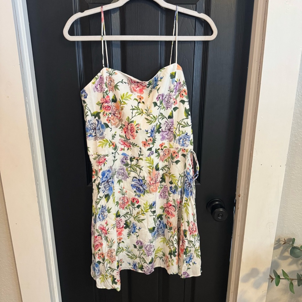 Alice + Olivia Women’s Size 12 White Floral Gardenia Flowy Sleeveless Dress NWT